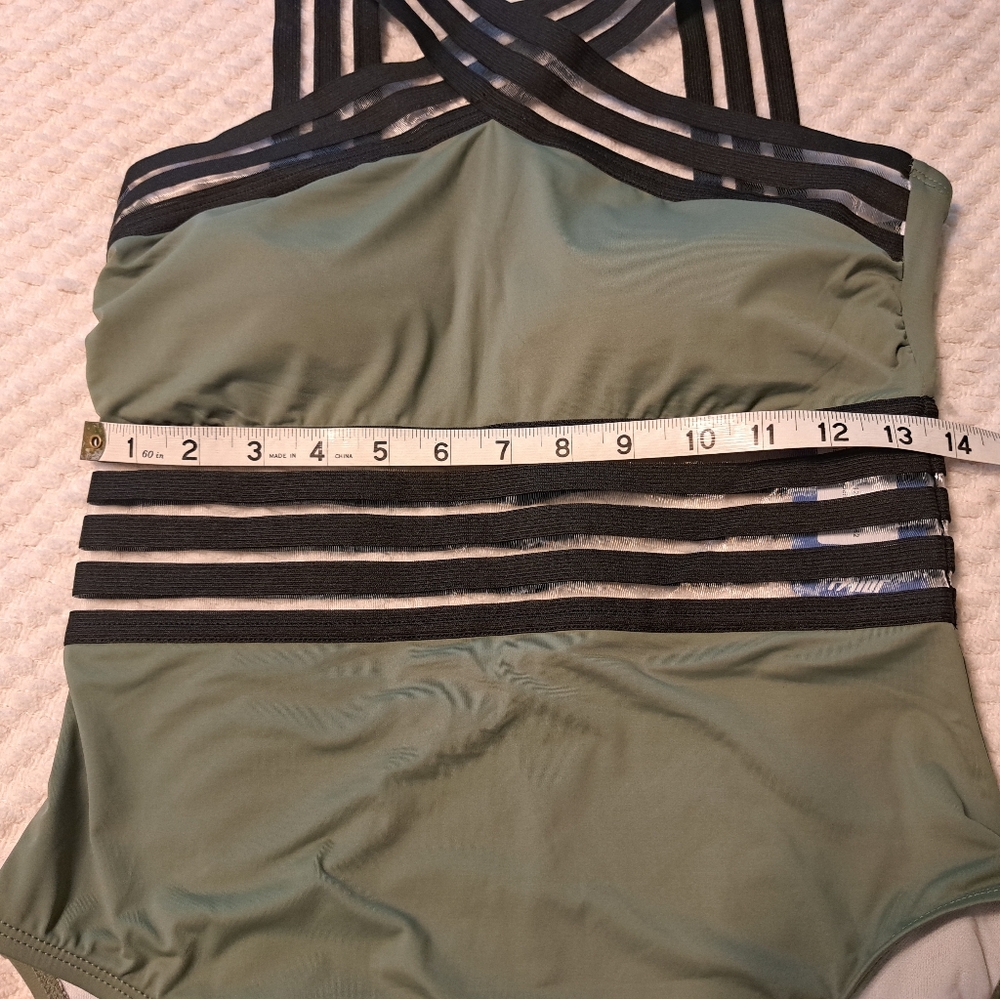 Hilor One Piece Swimsuit - Picture 12 of 13